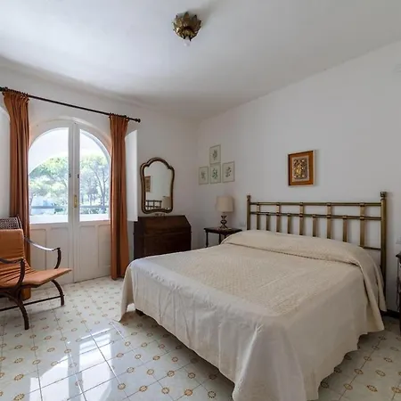 Grace 50 Mt From The Sea Fort Village